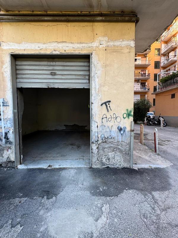 Garage in  Vendita  a Pagani   monolocale   25 mq  foto 2