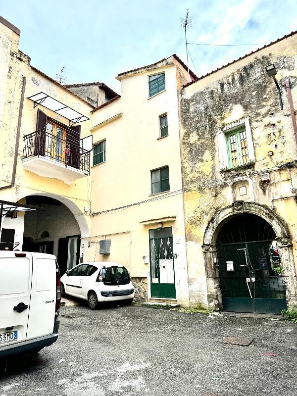 Appartamento in  Vendita  a Corbara   quadrilocale   135 mq  foto 3