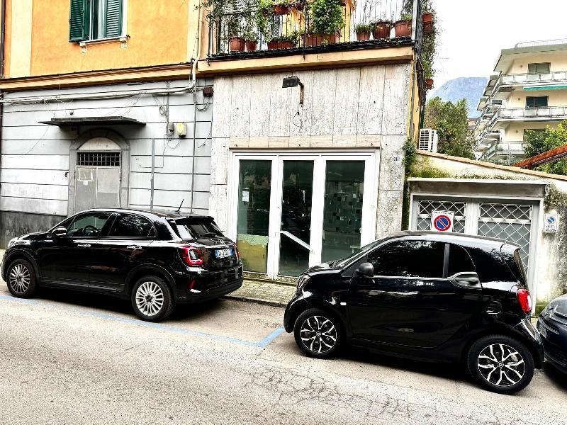 Locale commerciale in  Vendita  a Cava de' Tirreni   monolocale   40 mq  foto 2