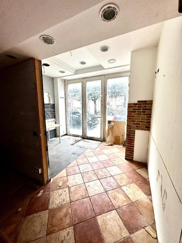 Locale commerciale in  Vendita  a Cava de' Tirreni   monolocale   40 mq  foto 6